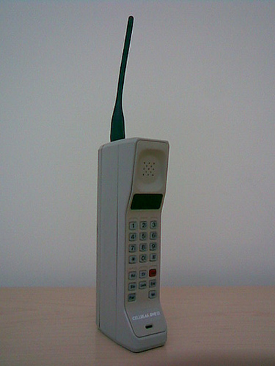 Image of 80s cellphone